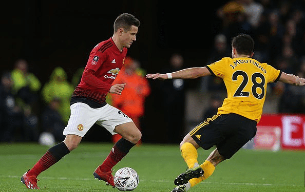 着孩子来到 着孩子来到